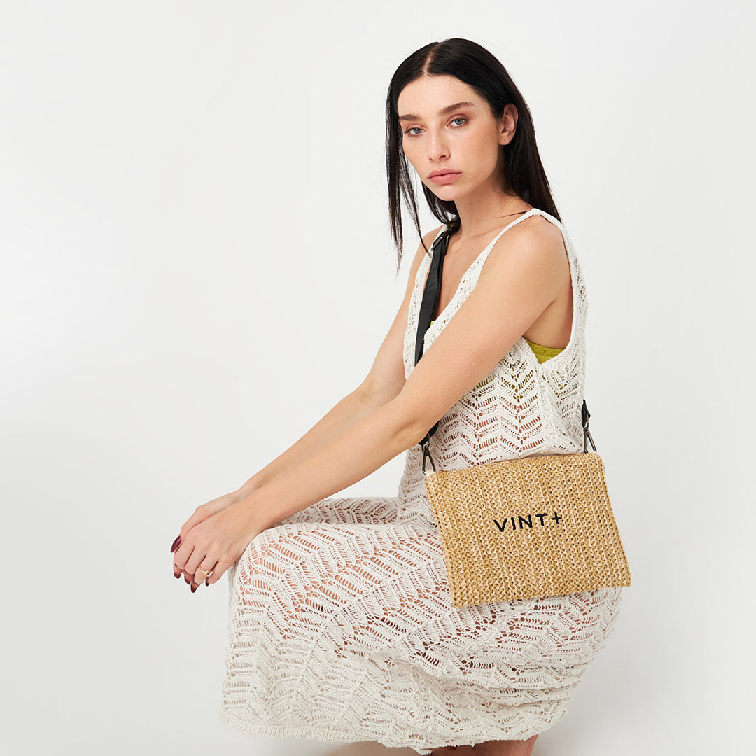 ZİNCİRLİ HASIR CLUTCH ÇANTA - SİYAH NAKIŞLI